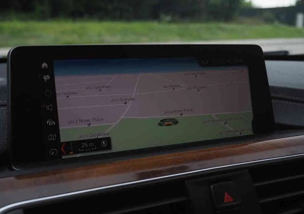 BMW Seria 3 cena 59900 przebieg: 156200, rok produkcji 2019 z Bełchatów małe 704